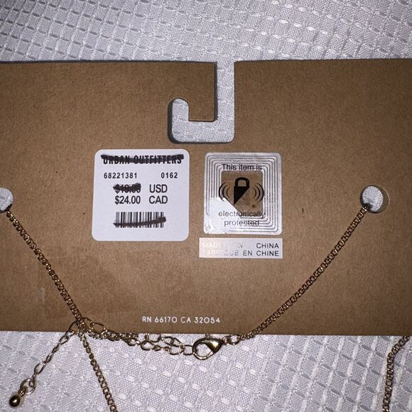 Urban Outfitters Gold Tone Dainty Necklace Seashell NWT - Picture 5 of 7